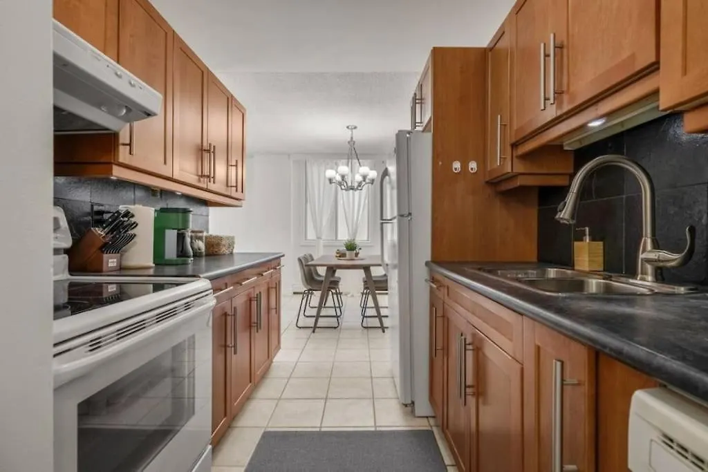 Downtown Near Rogers Place With Covered Parking, Sleeps 6, Pool Table, Sauna, Gym, Two Bedrooms & More Edmonton Canada